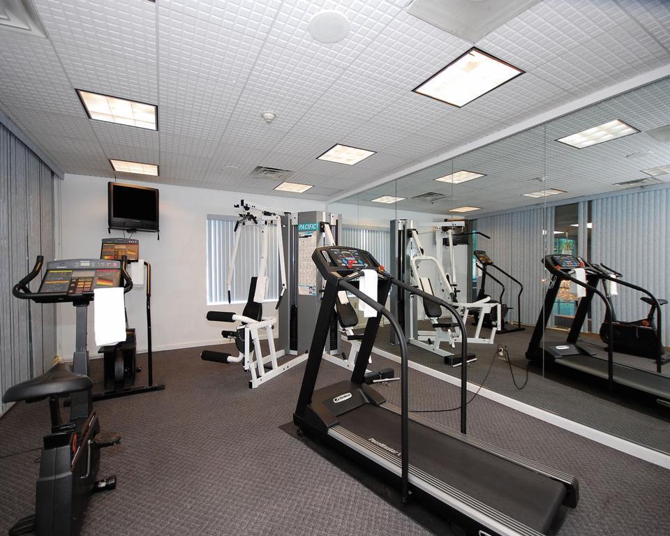 Quality Inn & Suites Albany Airport Latham Buitenkant foto