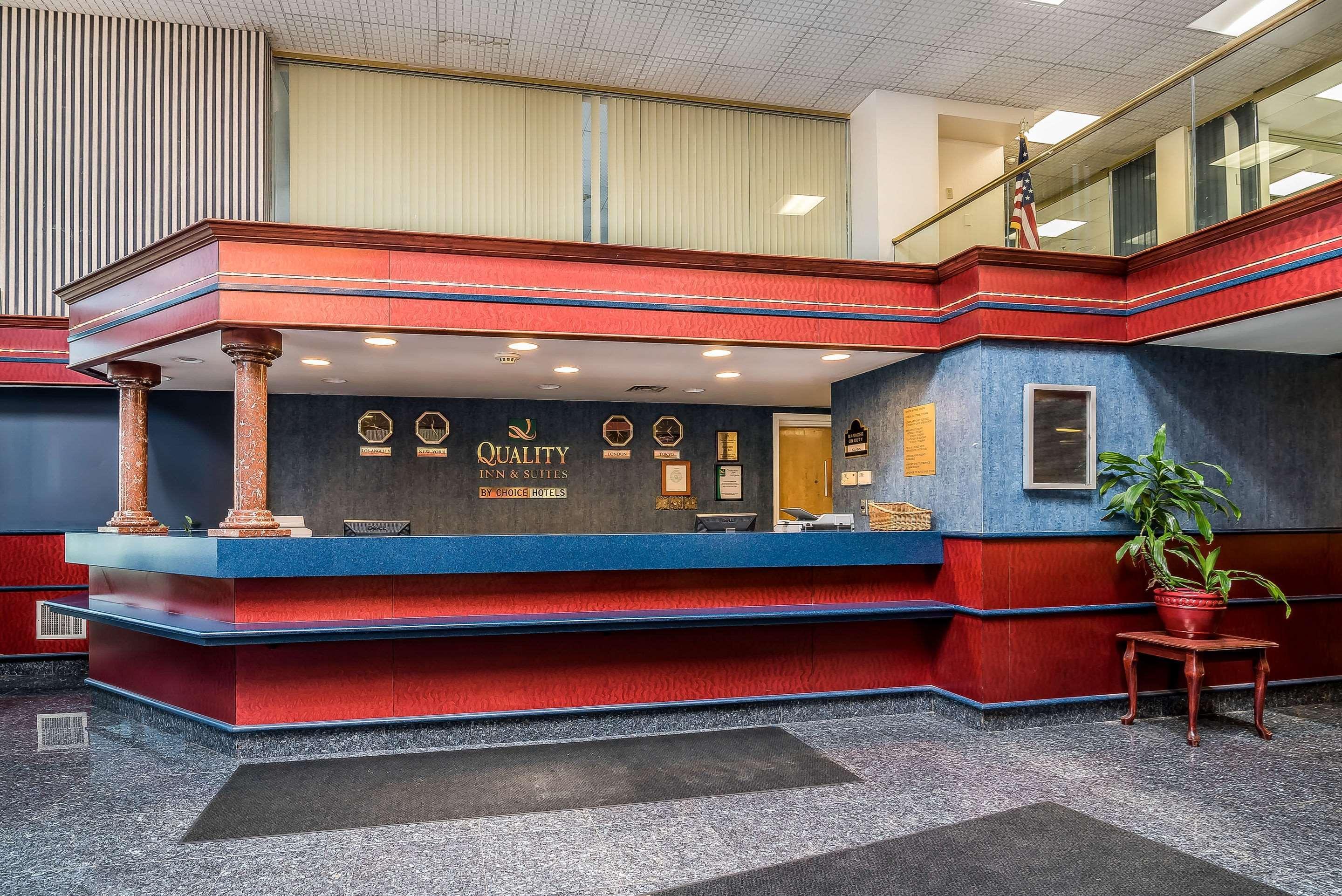 Quality Inn & Suites Albany Airport Latham Buitenkant foto